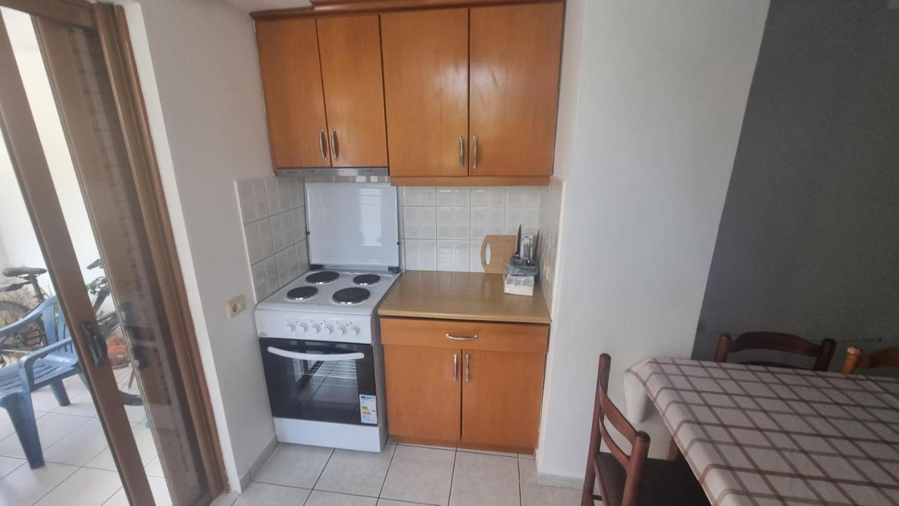 Teemo'S Apartments Sarande Bagian luar foto